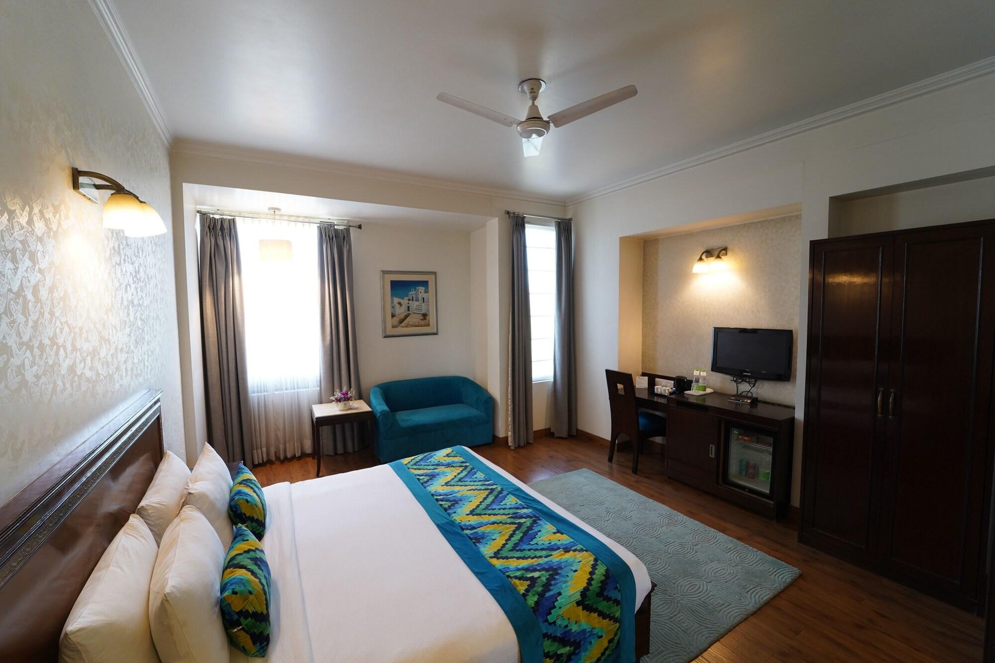 Rockland Hotel, C.R Park New Delhi Buitenkant foto