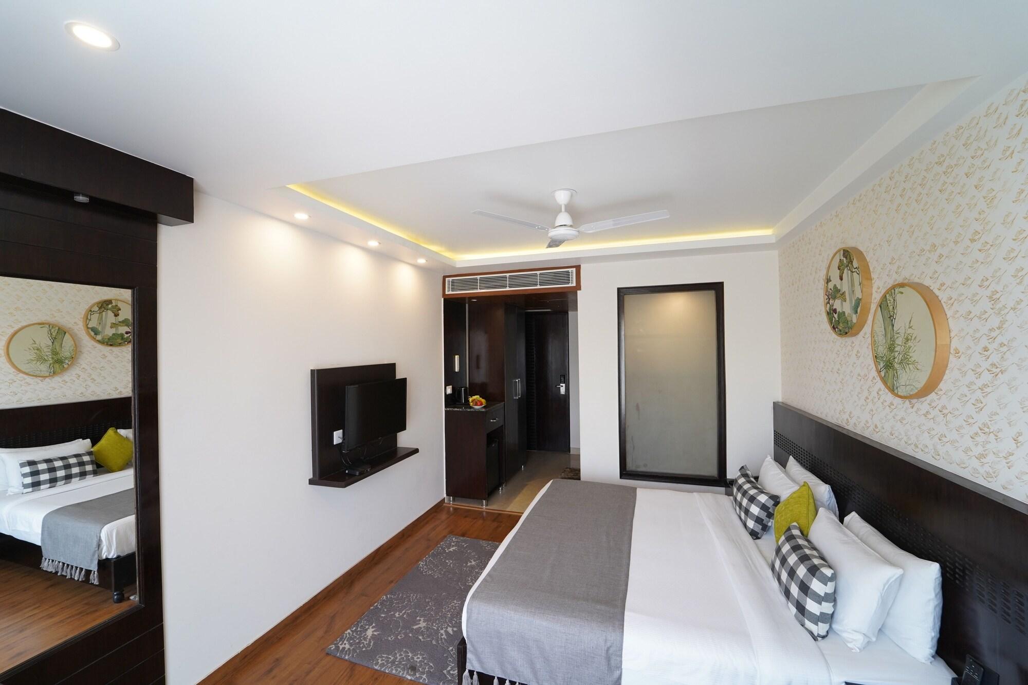 Rockland Hotel, C.R Park New Delhi Buitenkant foto